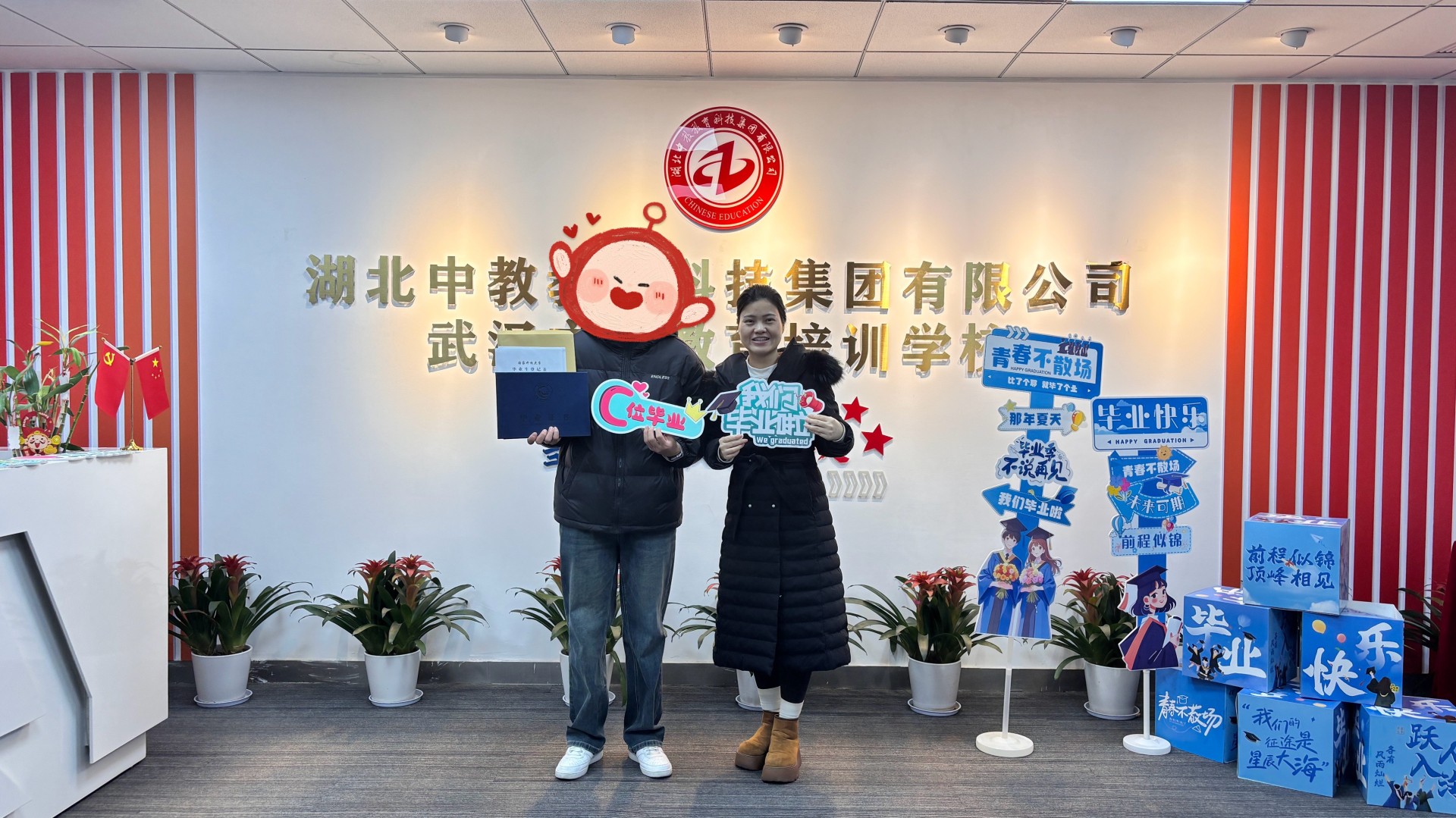 805ceb422aa7b5d7233b7995a67586f3.jpg